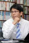 한국문단 안희환 이사(시인)