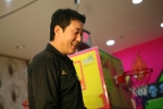 이충희 씨(53)와 아이슈토(뒤)