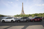 프랑스 파리에서 개최된 제170차 국제박람회기구(BIE) 총회 기간에 2030 부산세계박람회 로고를 래핑한 현대차 투싼 차량이 파리 거리를 순회하며 부산을 알리고 있다