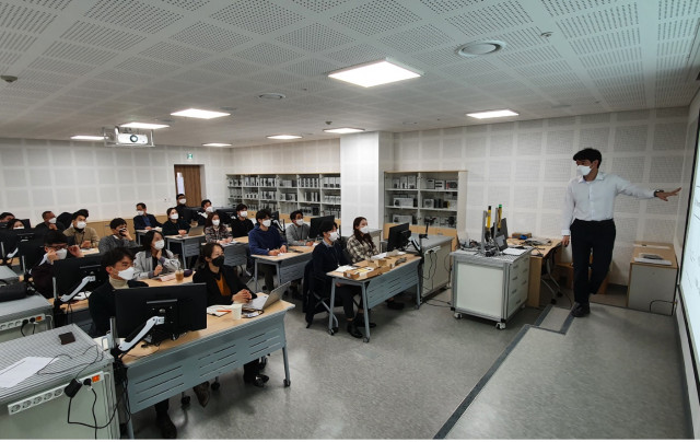 서울 강서구 마곡동에 위치한 ‘오토닉스 R&D 센터’에서 진행되는 산업 자동화 기술 교육