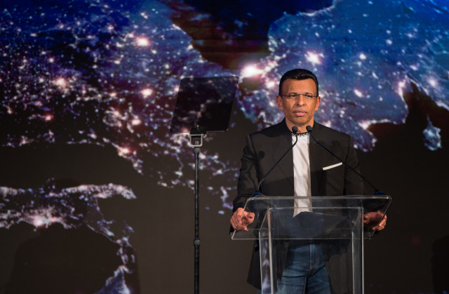 Sunny Varkey Launches Tmrw, a New Learning Operating System (LearnOS) for Global Education to Bring a Quality Education Within Reach of Every Child