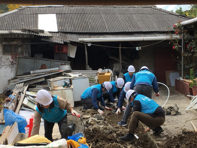 한국주거복지 사회적협동조합이 취약계층 주거 환경 개선에 나서고 있다