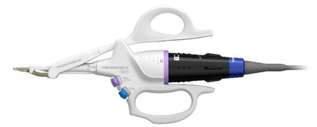 THUNDERBEAT Open Fine Jaw Type X surgical energy device.