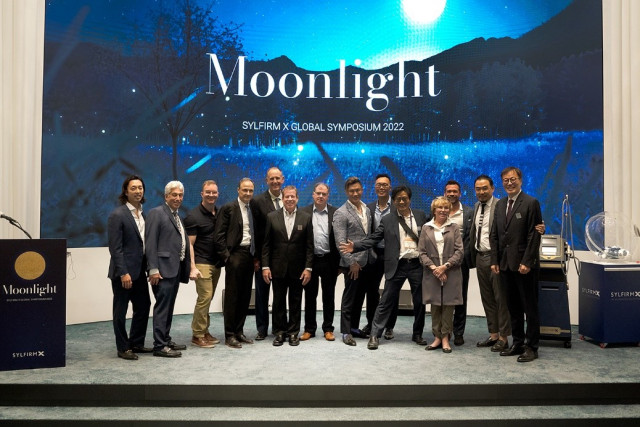 Top US board-certified plastic surgeons were invited to Moonlight Sylfirm X Global Symposium 2022, at Grand Mercure Hotel, Seoul