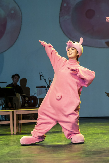세종국악관현악단 ‘친절한 돼지씨’ 공연 모습