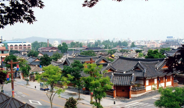 Jeonju is rich in cultural treasures and historic landmarks steeped in history and culture.