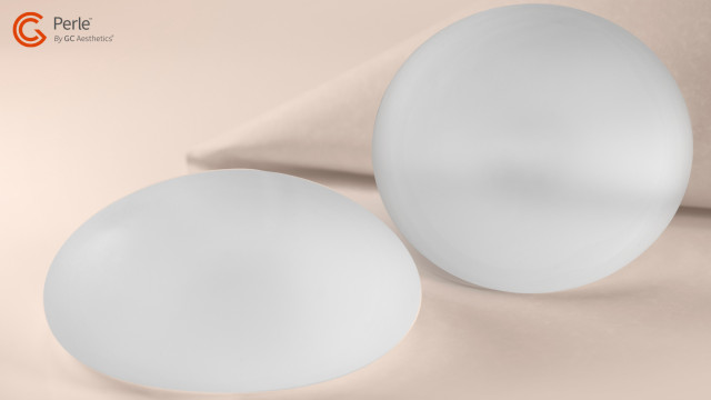 GC Aesthetics’ PERLE™ Breast Implant features a proprietary surface technology (BioQ™) and GCA’s industry-leading gel technology (Emunomic™ Breast Tissue Dynamic Gel). (Photo: Business Wire)