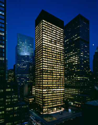 375 Park Avenue - Seagram Building. (Photo: Business Wire)