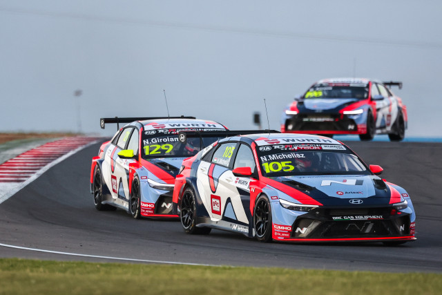 2025 TCR 월드투어 5라운드 호주 대회에서 현대자동차 ‘더 뉴 엘란트라 N TCR(국내명: 더 뉴 아반떼 N TCR)’이 주행하는 모습