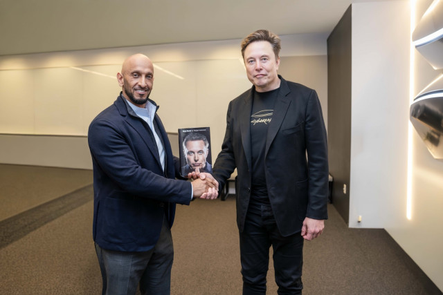 H.E. Abdulla bin Mohammed bin Butti Al Hamed, Chairman of the UAE Media Council and Chairman of BRIDGE, meets Elon Musk, CEO of X, SpaceX, Tesla, and Starlink, at Tesla Headquarters in Palo Alto, California (Photo: AETOSWire)