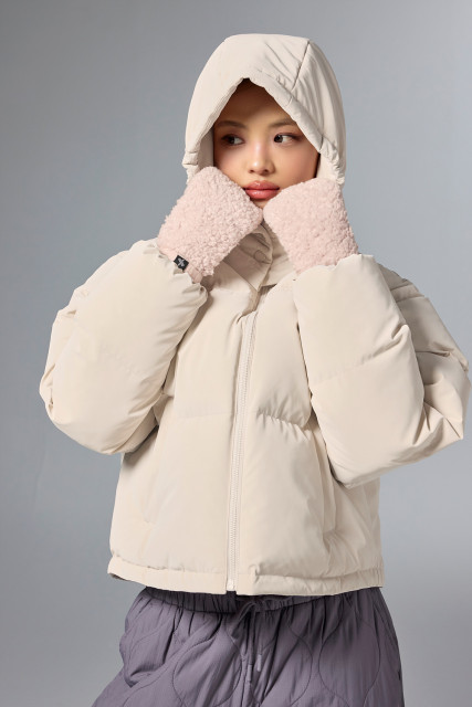 젝시믹스 25FW ‘글로시 푸퍼 크롭 점퍼’