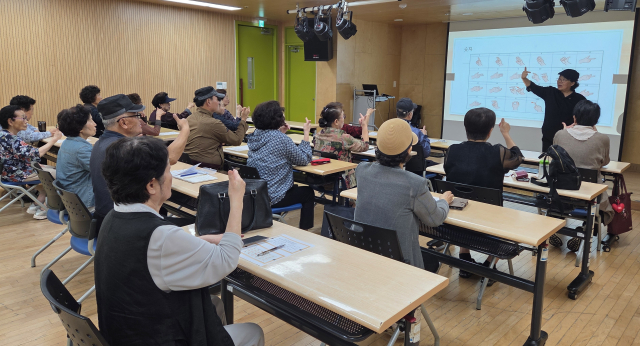 서울시립 도봉노인종합복지관이 장애노인의 사회참여 활동을 통한 지역 내 장애 친화적 기반 조성사업 ‘다.이.아’를 성황리 마무리했다