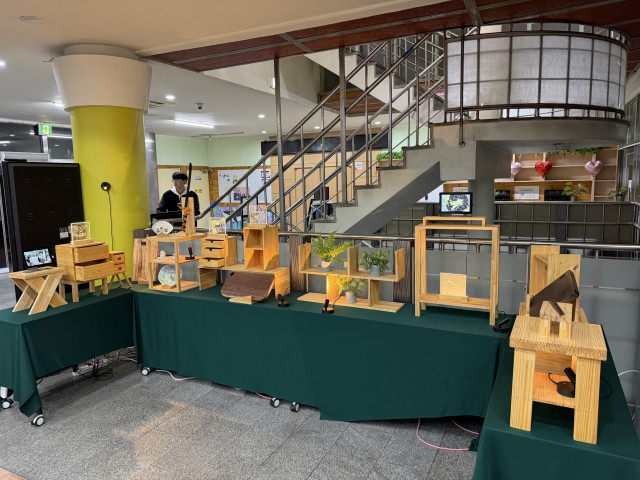 ‘2025년 뚝딱이 전시회’ 메이커 작품 전시