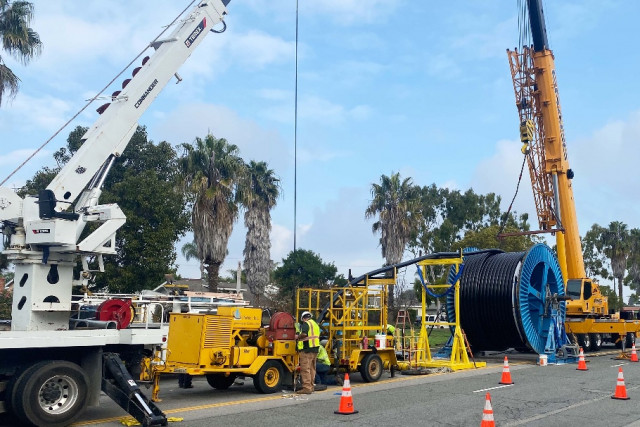 대한전선이 미국에서 케이블 포설을 하고 있다