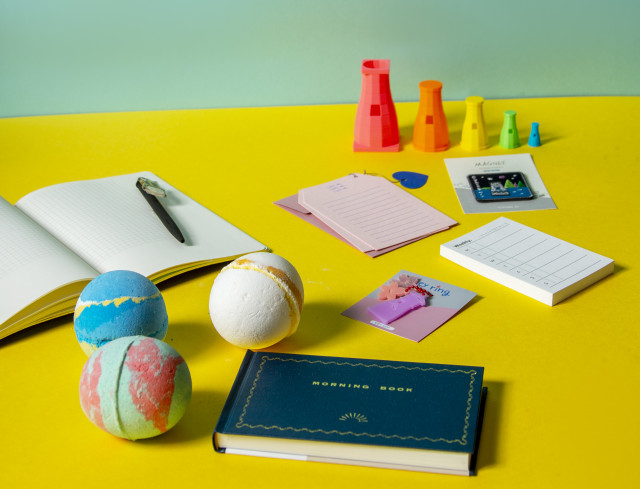 라한셀렉트 경주 내 북스토어&카페 ‘경주산책’에서 판매되는 로컬 여행 감성 담은 실용적인 굿즈