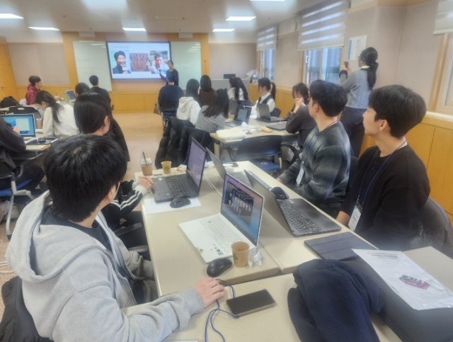 ‘ALL-care 취업·진로캠프’에 학생들이 참여하고 있다