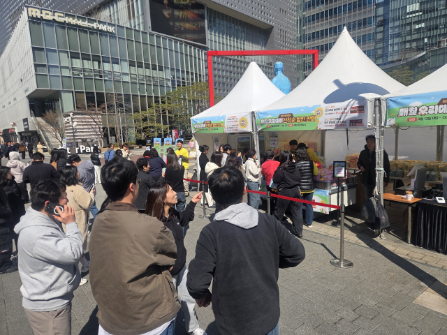 지난 3월 2주차에 진행된 상암광장 ‘매월 오리데이’ 행사 현장