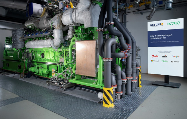 World-First 3 MW Demonstration of 100% Hydrogen Backup Power for Data Centers by INNIO and the Net Zero Innovation Hub, witnessed by technical experts from Microsoft, Google, and DATA4