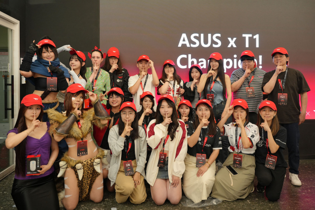 ASUS x T1 서울 팬 투어