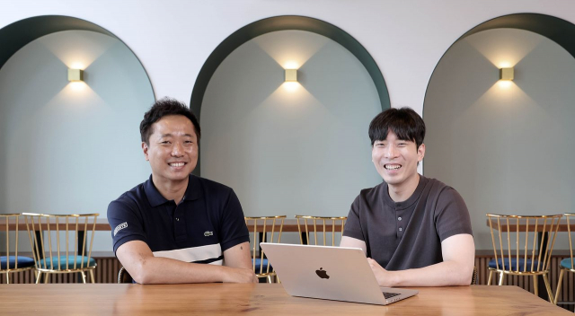 문경원(왼쪽)·조동근 조코딩AX파트너스 공동대표(제공=조코딩AX파트너스)