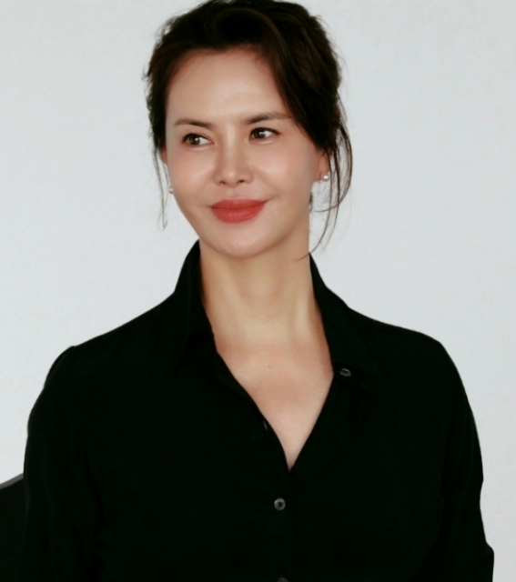 백미경 작가