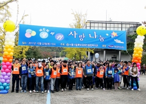 2011 장애인먼저실천 대상을 수상한 삼성카드 (사진제공: 장애인먼저실천운동본부)