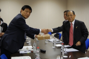이계철 방통위 위원장, APEC 회원국과와의 면담
