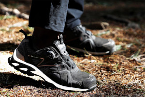 레드페이스 콘트라 크롬 등산화