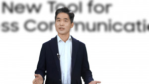 삼성리서치 연구소장 승현준 사장이 온라인으로 개최한 제1회 삼성 6G 포럼(Samsung 6G Forum)에서 인사말을 전하고 있다