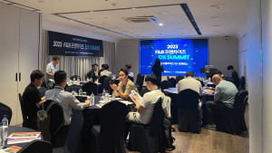 포스페이스랩이 마드라스체크와 함께 ‘2023 F&B 프랜차이즈 DX SUMMIT’을 개최했다