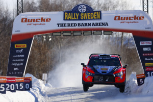 2024 WRC 스웨덴 랠리에서 역주하는 현대 월드랠리팀 ‘i20 N Rally1 하이브리드’ 경주차