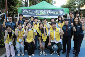 서대문구청소년상담복지센터가 서대문경찰서, 남가좌파출소, 반려견순찰대와 협력해 서대문구 백련어린이공원 일대에서 ‘야간 아웃리치’ 활동을 성공리에 펼쳤다