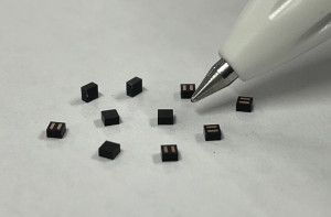 World’s smallest light source module Amtelus® (Photo: Business Wire)