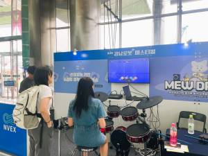 제3회 강남 로봇플러스 페스티벌의 엔백스 부스 현장