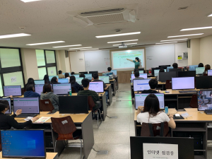 동서울대학교가 1학년 재학생을 대상으로 ‘2025학년도 진로설계 프로그램’을 운영했다