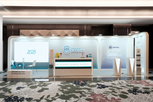 삼광의료재단과 SML제니트리가 인천 인스파이어 컨벤션센터에서 열린 ‘대한진단검사의학회 국제학술대회(LMCE 2025)’에서 공동 전시 부스를 운영하고 있다