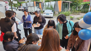 ‘경제 리터러시’를 키워드로 한 제작존을 체험하는 사람들