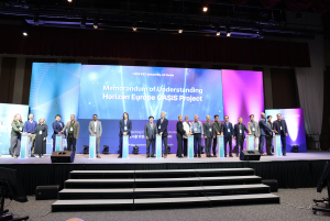 Horizon Europe 사업 공동 제안 참여를 위한 상징적 버튼 세리머니