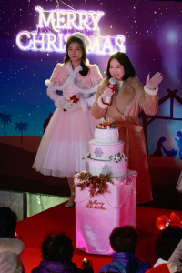 Manmin Central Church Holds ‘2025 Christmas Tree Lighting Ceremony’
