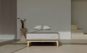 슬로우베드 누크 매트리스 및 아티초크 침대 프레임