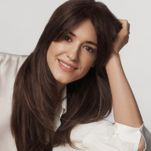 Daisy Edgar-Jones for Estée Lauder