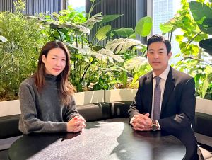 쿠시먼앤드웨이크필드 코리아 BSS 총괄 이원희 이사(왼쪽)와 컨설팅그룹 총괄 채상윤 상무