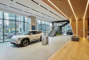 \'기아 시흥 플래그십 스토어’ 내부 전경