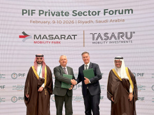 From left to right: Muhammed Alshiha, Chairman of MASARAT Mobility Park; Tienie Ferreira, CEO of MASARAT Mobility Park; Michael Müller, CEO of TASARU ...