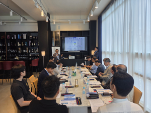 차세대융합기술산업협회가 디지털콘텐츠·AI·양자 분야 전문가 6인을 자문위원으로 위촉했다. 사진은 제1차 자문단 정기모임 모습