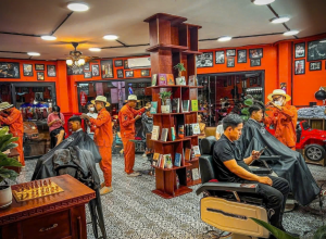 동떠이 바버숍(Dong Tay Barbershop)은 국제 프랜차이즈를 핵심 성장 전략으로 추진하고 있다