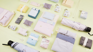 이브자리와 아이디어스의 협업으로 선보인 이브자리 창립 50주년 기념 굿즈