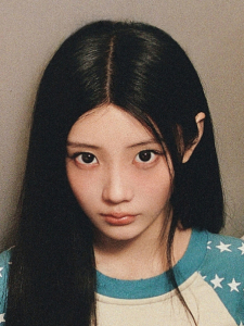 투썸플레이스, 홀리데이 캠페인 모델로 ‘아일릿 원희’ 발탁