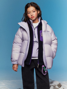 블랙야크 키즈 ‘스톤마스터 미들다운 자켓(라벤더)’ 화보컷