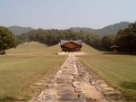 명릉 전경 